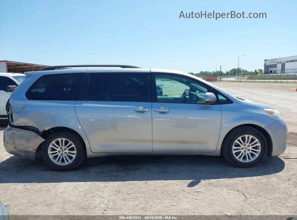 5TDYZ3DC1HS769145 2017 TOYOTA SIENNA Silver Սալոնի 360 աստիճան տեսք