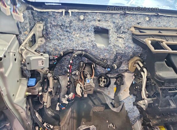 5TDYZ3DC1LS050356 2020 TOYOTA SIENNA Silver ხელსაწყოთა პანელის ხედი