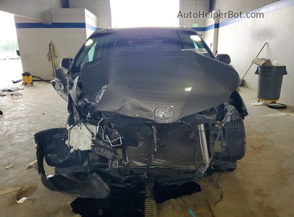 5TDYZ3DC2HS807126 2017 TOYOTA SIENNA Gray Դիմացի տեսք