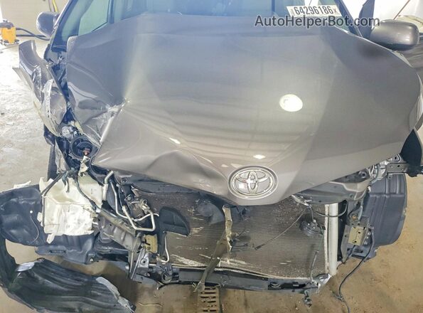 5TDYZ3DC2HS807126 2017 TOYOTA SIENNA Gray Շարժիչի բաժամունքի տեսք