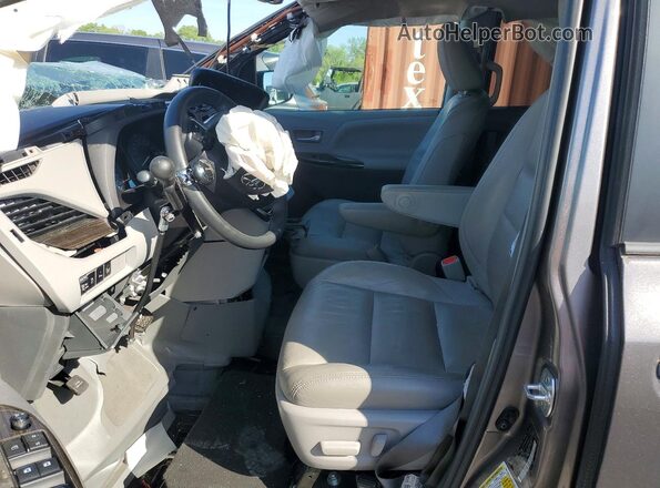 5TDYZ3DC2HS881386 2017 TOYOTA SIENNA Charcoal Vista interior delantera