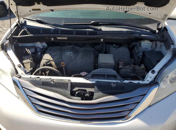 5TDYZ3DC2HS889388 2017 TOYOTA SIENNA Белый Вид подкапотного пространства