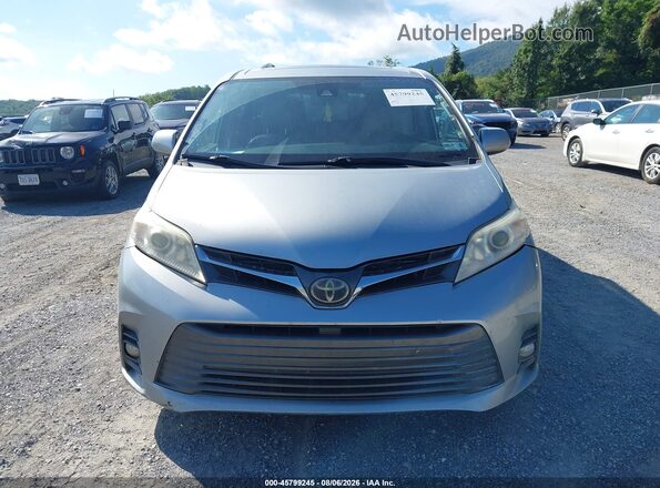 5TDYZ3DC2KS013556 2019 TOYOTA SIENNA Серебряный Вид задней части салона