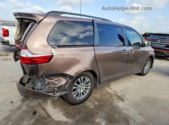5TDYZ3DC2KS976750 2019 TOYOTA SIENNA Tan Задня права чверть