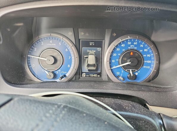 5TDYZ3DC3HS858313 2017 TOYOTA SIENNA Gold ხელსაწყოთა პანელის ხედი