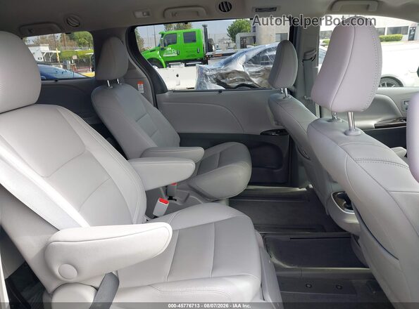 5TDYZ3DC3JS932612 2018 TOYOTA SIENNA Gray Вид наклейки з VIN-кодом