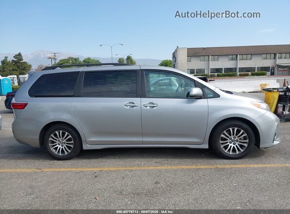 5TDYZ3DC3JS932612 2018 TOYOTA SIENNA Gray Вид задньої частини салону