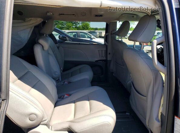 5TDYZ3DC3KS016501 2019 TOYOTA SIENNA Blue Vista interior trasera