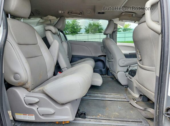 5TDYZ3DC3LS026284 2020 TOYOTA SIENNA Gray Սալոնի հետևի տեսք