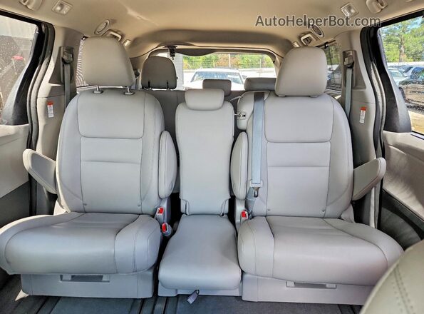 5TDYZ3DC3LS086999 2020 TOYOTA SIENNA Gray Widok tylnych siedzeń