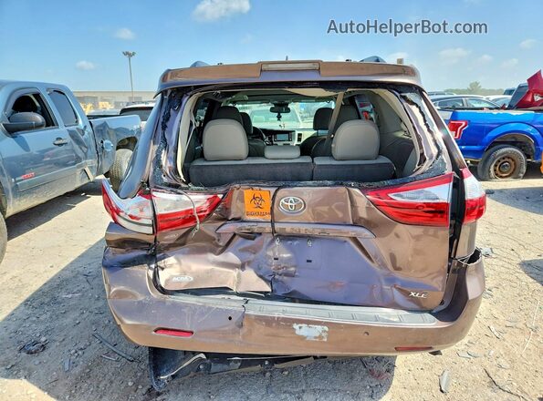 5TDYZ3DC4JS903524 2018 TOYOTA SIENNA Коричневый Вид сзади