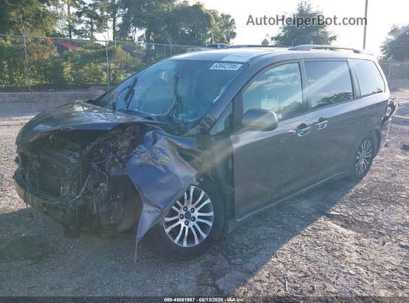 5TDYZ3DC4JS942498 2018 TOYOTA SIENNA Gray Przód lewy