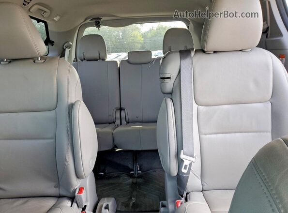 5TDYZ3DC4LS079155 2020 TOYOTA SIENNA Gray Հետևի նստատեղերի տեսք
