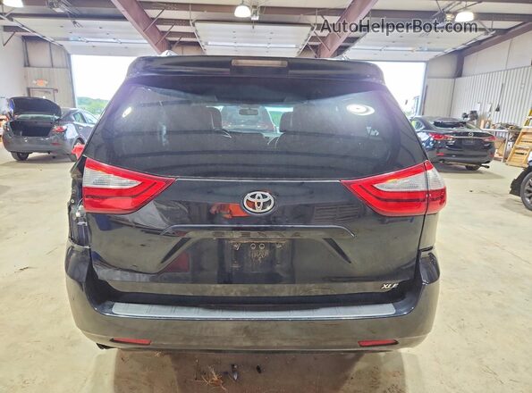 5TDYZ3DC5HS853467 2017 TOYOTA SIENNA Black Rear view