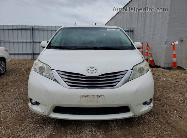 5TDYZ3DC5HS860516 2017 TOYOTA SIENNA Белый Вид спереди