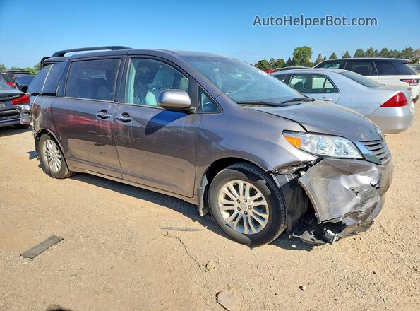 5TDYZ3DC7HS843345 2017 TOYOTA SIENNA Gray Rear view