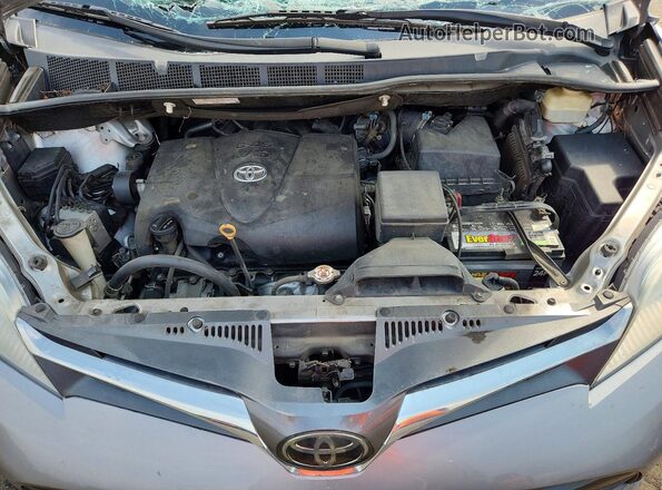 5TDYZ3DC7JS928479 2018 TOYOTA SIENNA Silver Вид підкапотного простору