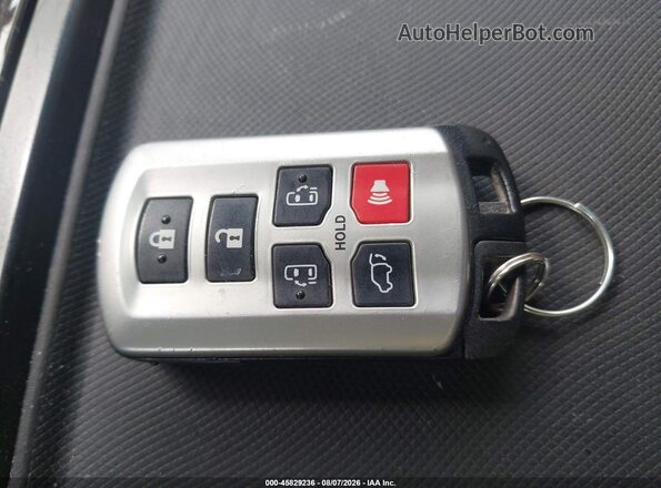5TDYZ3DC8HS811956 2017 TOYOTA SIENNA Black წინა პანელის ხედი