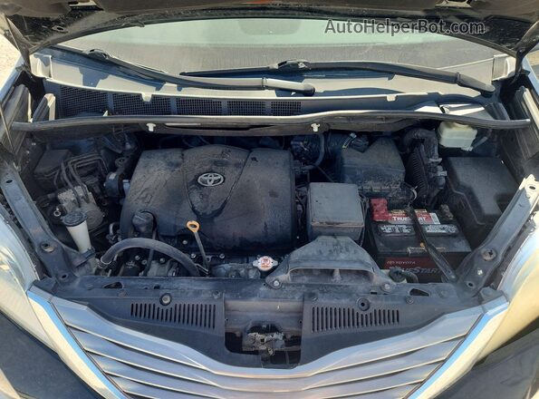 5TDYZ3DC8HS845685 2017 TOYOTA SIENNA Black ძრავის განყოფილების ხედი
