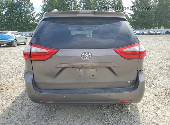 5TDYZ3DC8JS933478 2018 TOYOTA SIENNA Gray Widok z tyłu