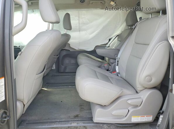 5TDYZ3DC8JS933478 2018 TOYOTA SIENNA Gray Widok wnętrza z tyłu