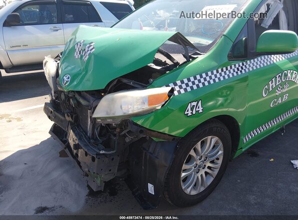5TDYZ3DC9HS778711 2017 TOYOTA SIENNA Green Front view