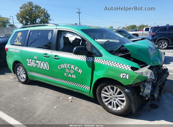 5TDYZ3DC9HS778711 2017 TOYOTA SIENNA Green 360 interior view