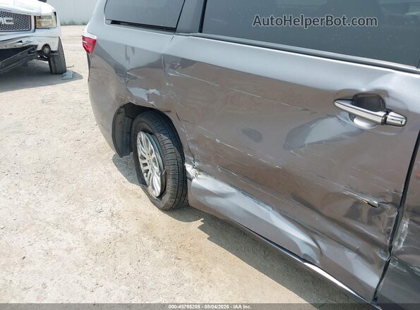 5TDYZ3DC9HS853035 2017 TOYOTA SIENNA Gray Vista frontal