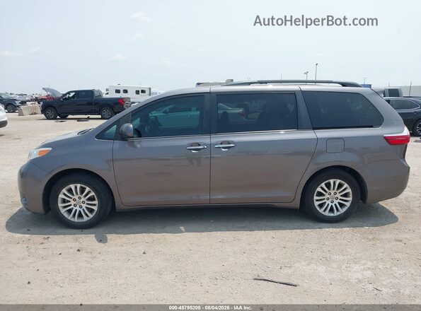 5TDYZ3DC9HS853035 2017 TOYOTA SIENNA Gray Vista interior de 360 grados