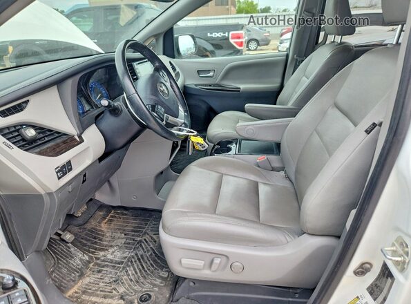 5TDYZ3DC9LS032347 2020 TOYOTA SIENNA White წინა სალონის ხედი