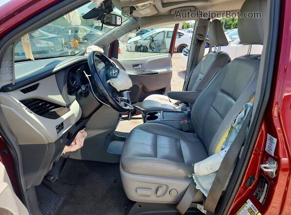 5TDYZ3DCXJS950010 2018 TOYOTA SIENNA Burgundy Vista interior delantera