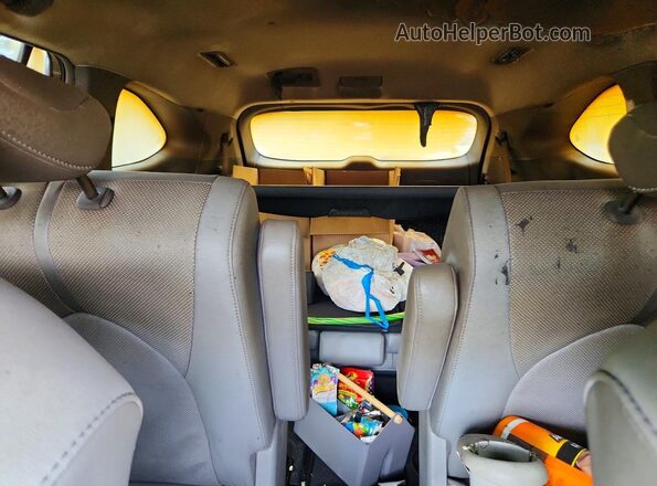 5TDYZRAH7MS035848 2021 TOYOTA HIGHLANDER White Вид задніх сидінь