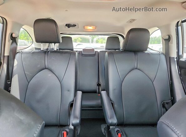 5TDYZRAH8LS021133 2020 TOYOTA HIGHLANDER Blue Widok tylnych siedzeń