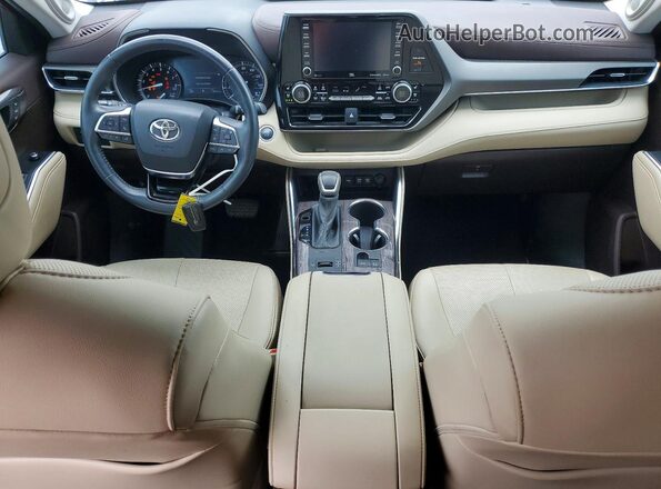 5TDYZRAH9MS522002 2021 TOYOTA HIGHLANDER Red Widok deski rozdzielczej