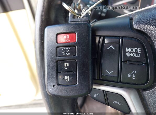 5TDYZRFH2HS218279 2017 TOYOTA HIGHLANDER White Widok deski rozdzielczej