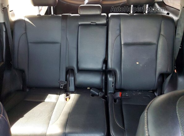 5TDYZRFH5JS250679 2018 TOYOTA HIGHLANDER Blue Вид задніх сидінь