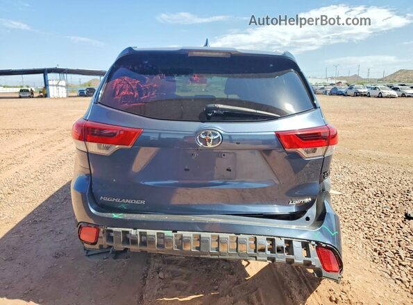 5TDYZRFH5JS250679 2018 TOYOTA HIGHLANDER Blue Вид ззаду