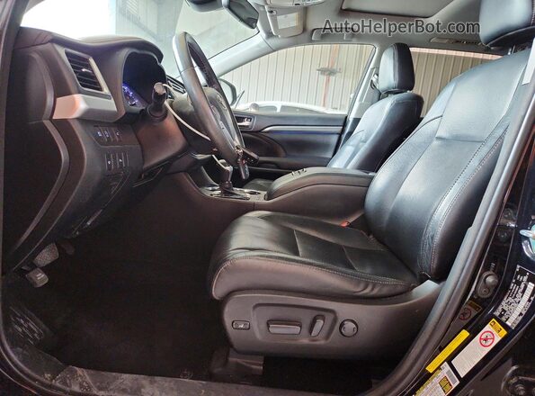5TDYZRFH5JS270253 2018 TOYOTA HIGHLANDER Black Вид салону спереду