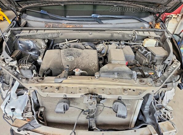 5TDYZRFH5JS270253 2018 TOYOTA HIGHLANDER Black Вид задньої частини салону