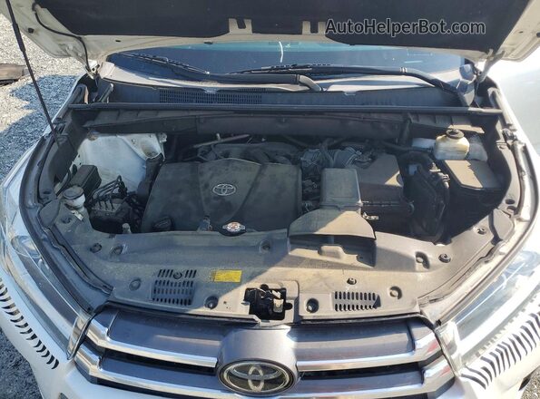 5TDYZRFH6JS283884 2018 TOYOTA HIGHLANDER White Vista del compartimento del motor