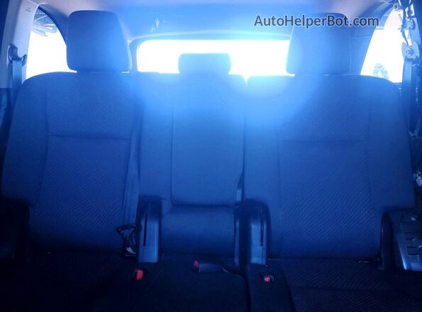 5TDZARFH0JS034377 2018 TOYOTA HIGHLANDER Blue Вид задніх сидінь