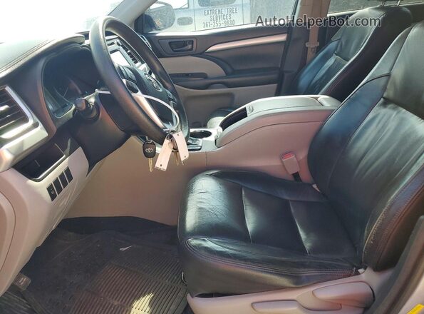 5TDZARFH2GS017640 2016 TOYOTA HIGHLANDER Silver Widok wnętrza z przodu