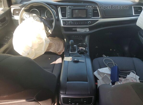 5TDZARFH6JS036487 2018 TOYOTA HIGHLANDER Black Вид панелі приладів