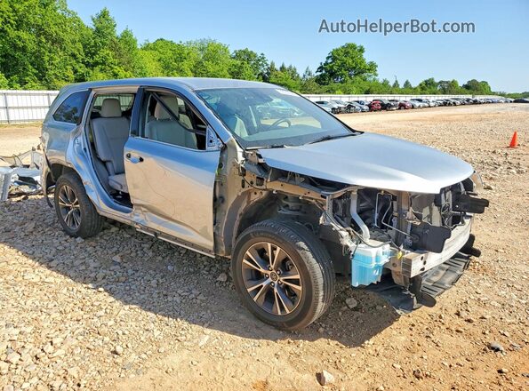 5TDZARFHXHS027155 2017 TOYOTA HIGHLANDER Silver Front right