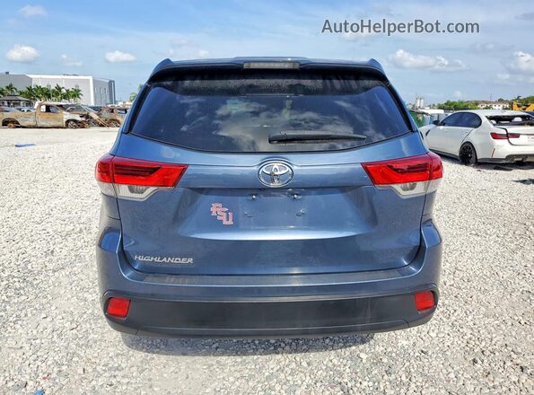 5TDZARFHXHS032355 2017 TOYOTA HIGHLANDER Blue Вид ззаду
