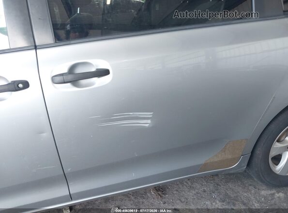 5TDZK3DC3GS723212 2016 TOYOTA SIENNA Silver 