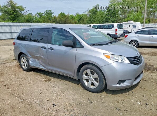5TDZK3DC7GS697973 2016 TOYOTA SIENNA Серебряный Передняя правая четверть