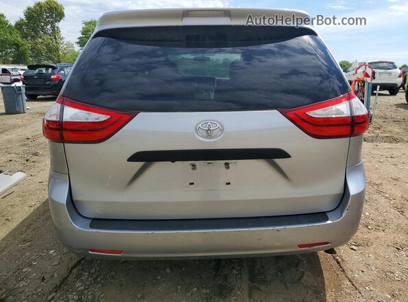 5TDZK3DC7GS697973 2016 TOYOTA SIENNA Серебряный Вид сзади