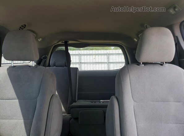 5TDZK3DC7GS697973 2016 TOYOTA SIENNA Серебряный Вид задних сидений