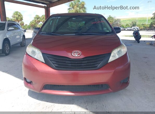 5TDZK3DC8GS717812 2016 TOYOTA SIENNA Red Вид щитка приладів